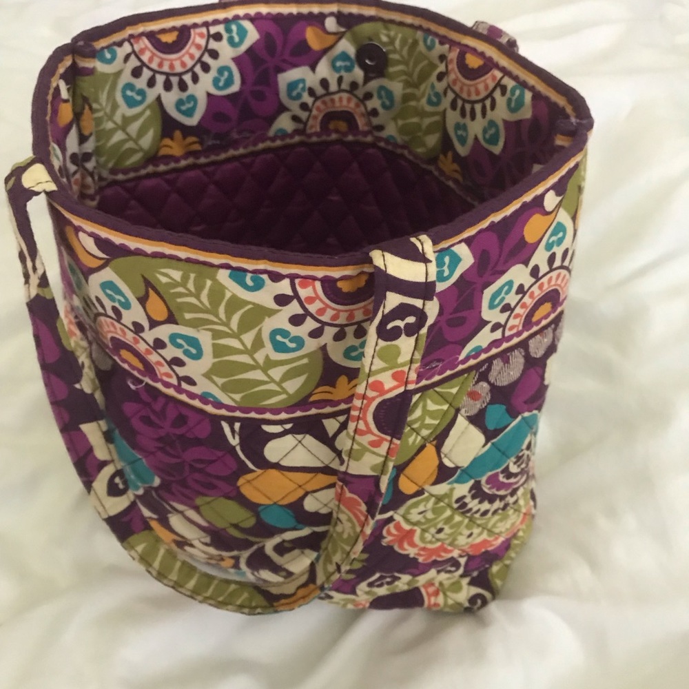 Vera Bradley Tote Plum Crazy,  Retired Pattern